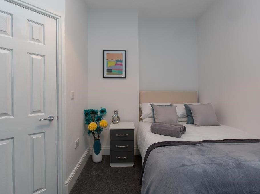 Townhouse @ 166 Ruskin Road Crewe Εξωτερικό φωτογραφία