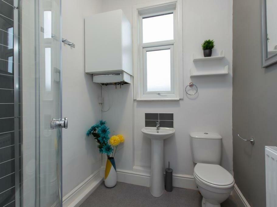 Townhouse @ 166 Ruskin Road Crewe Εξωτερικό φωτογραφία
